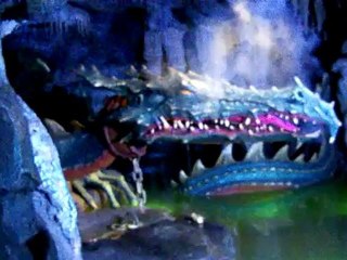 La Taniére du Dragon - Disneyland Paris