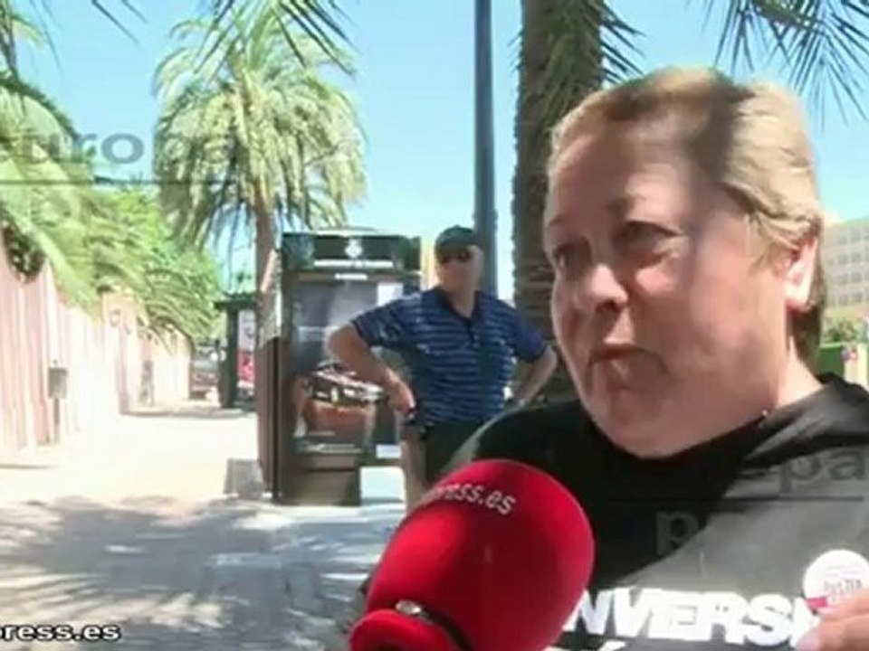 Protestas de universitarios en la Consellería de Educación