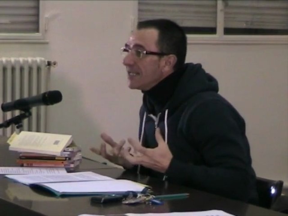 Le roman pour la jeunesse : roman miroir, miroir de la littérature