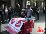 Napoli - Non si arrestano le proteste contro Equitalia (19.05.12)