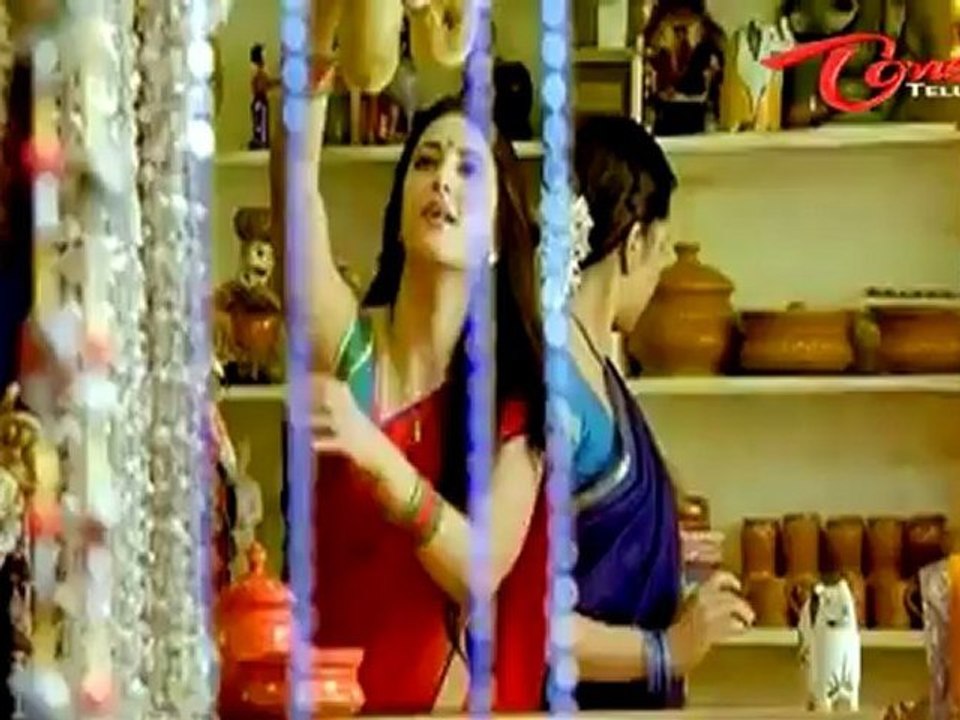 Gabbar Singh Romantic Scenes B/W Pawan Kalyan and Shruti Hassan