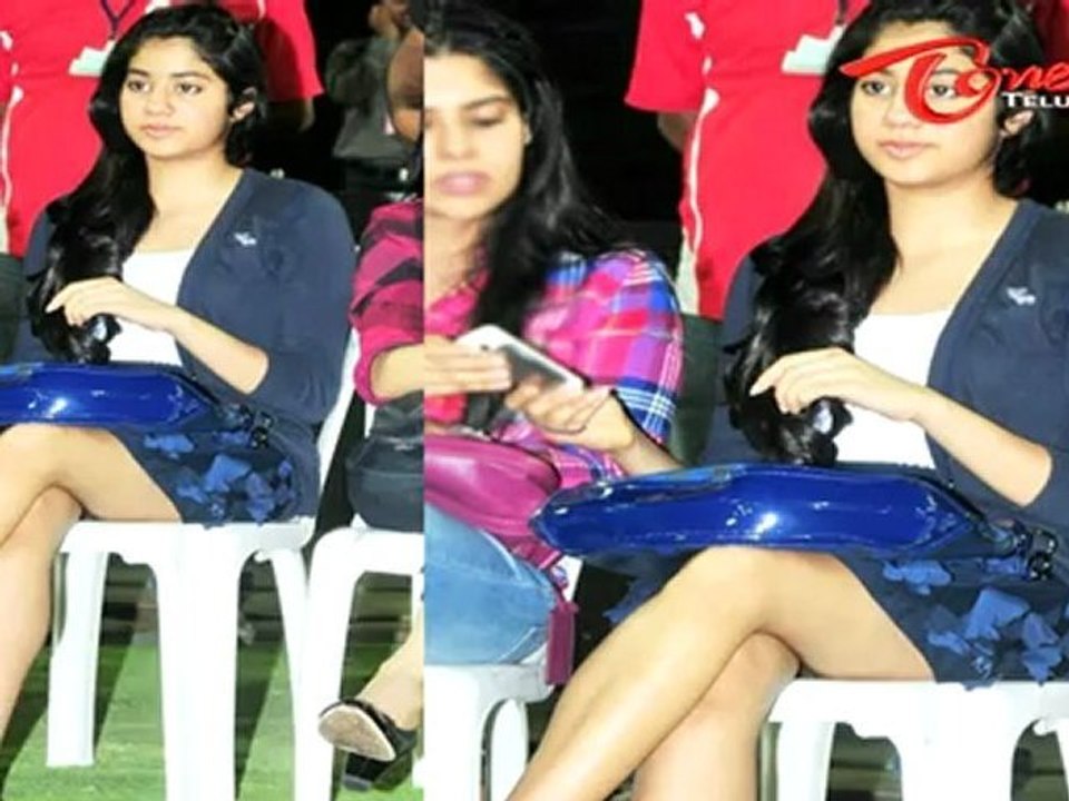 Sridevi Daughter Jahnavi First Look