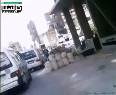 Syria فري برس ريف دمشق انتشار الحواجز في مدينة حرستا 22 5 2012 ج2 Damascus