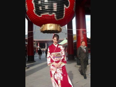 Beady Eye, Across the universe, Beatles cover, tribute to Japan