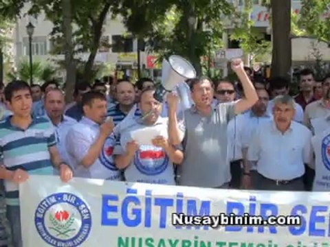Nusaybin Memur-sen zam oranını protesto etti