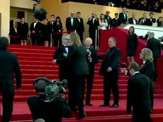 فريق عمل فيلم " كيلينغ ذيم سوفتلي" على البساط الأحمر