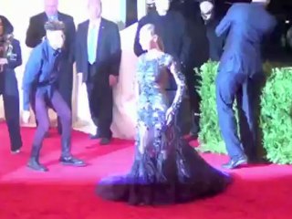 Stars Flock to Feathered Frocks