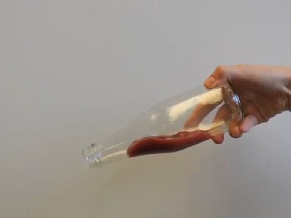 Bouteille de ketchup révolutionnaire grâce au LiquiGlide