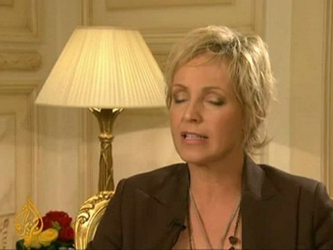 Merkel insists euro will stay strong