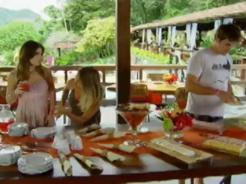 23/05/12 - Cristal é hostil com Maria