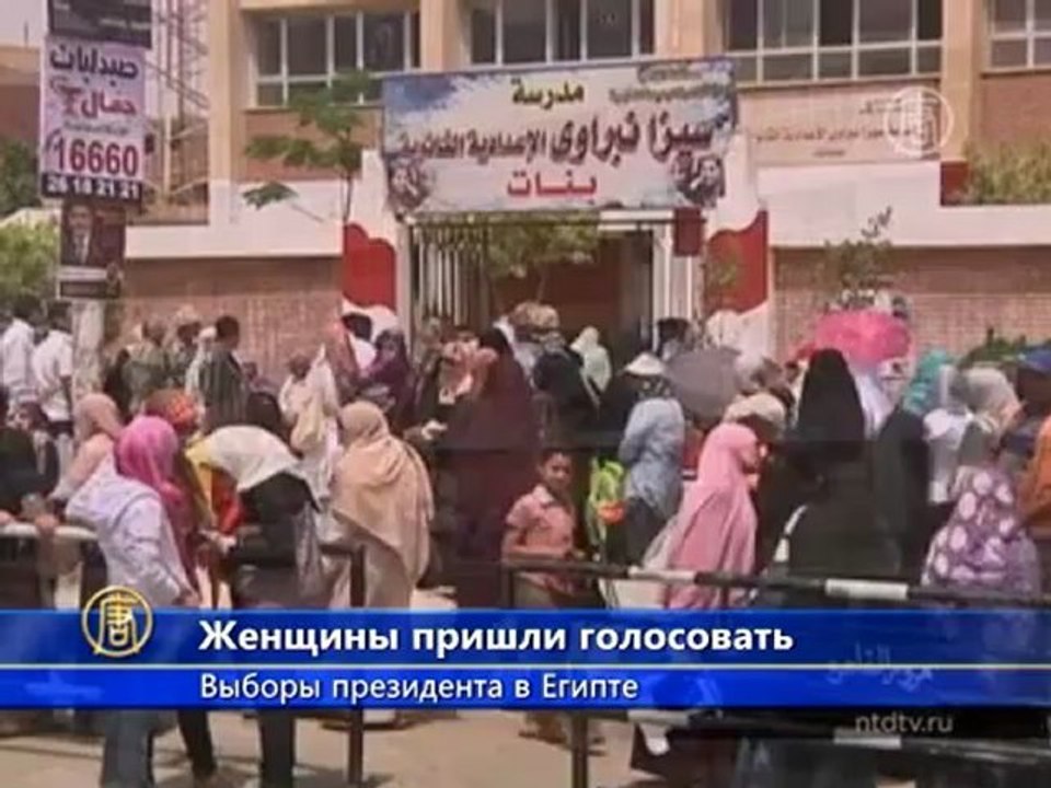 Выборы в Египте: женщины направо, мужчины налево