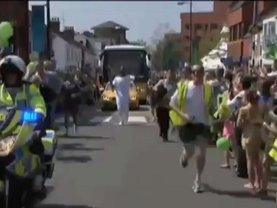 Drogba als Fackelträger