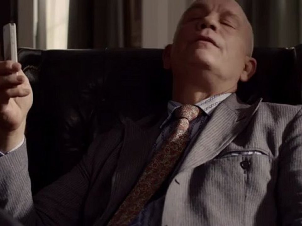 'Life'- iPhone 4S TV commercial