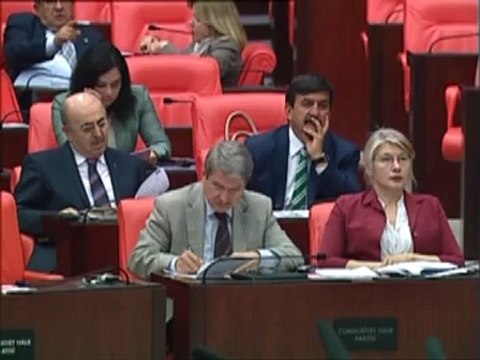 Prof. Dr. Aytuğ Atıcı Bingol İlinin Sorunları ve Yolsuzluk konuşması