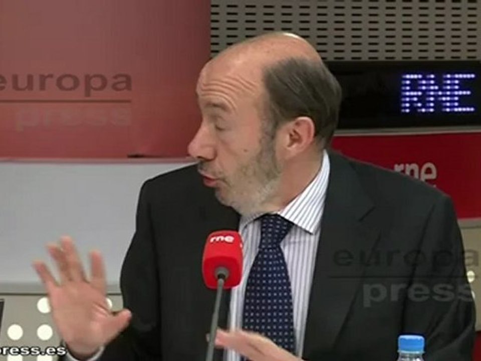 Rubalcaba: "Sin transparencia, no apoyaré Bankia"