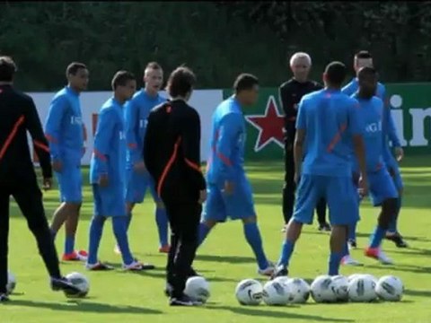 Van der Wiel szuka nowego klubu