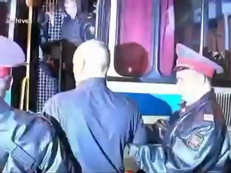 euronewsru - Алексей Навальный вышел на свободу [H.264 360p]