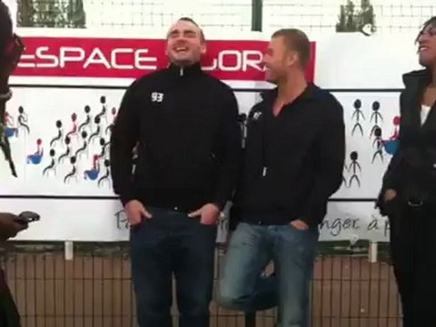 Ils essaient de vous donner rendez-vous sur le Sandball Tour 2012