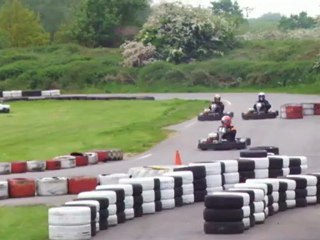 Les garçons font du karting 21 mai 2012