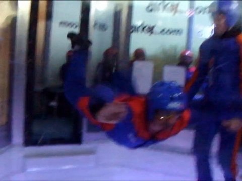 Simulateur de chute libre 21 mai 2012 Angleterre