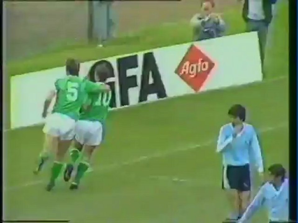 1990 (May 18) Northern Ireland 1-Uruguay 0 (Friendly).mpg