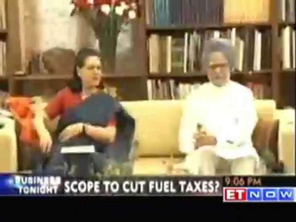 Petrol price hike, Cong asks its states to cut tax