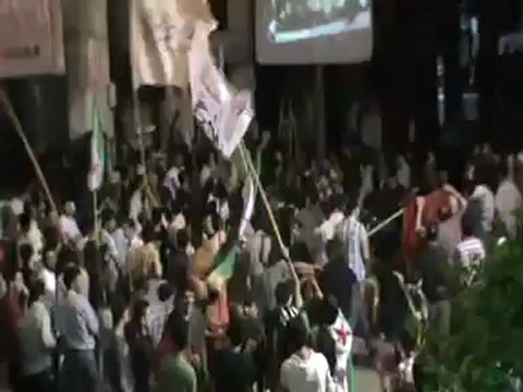 Syria فري برس ريف دمشق دوما مظاهرة مسائية رائعة جداً رغم القصف 27 5 2012 Damascus