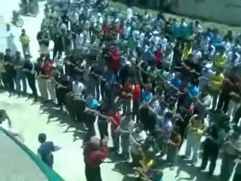 Syria فري برس حمــاة المحتلة مظاهرة في قرية الحواش بسهل الغاب 27 5 2012 Hama