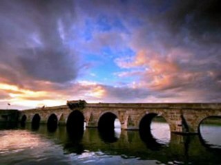 Böyledir Bizim Sevdamız - ALATURKAY