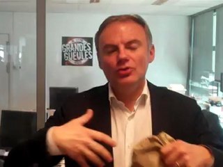 Pour Eric Brunet, François Hollande anticipe le retour des Français d’Afghanistan pour marquer sa différence avec Sarkozy