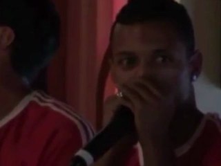 Quand Nani se met au beat box