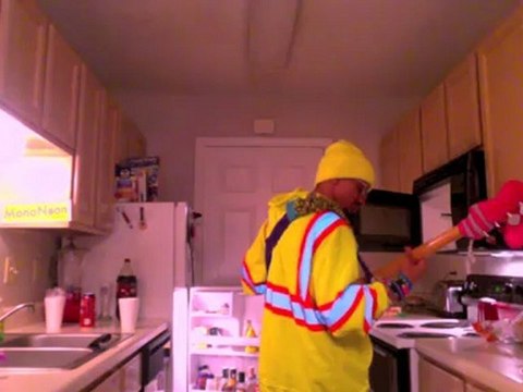 MonoNeon | bass and kitchen (Fluxus performance)