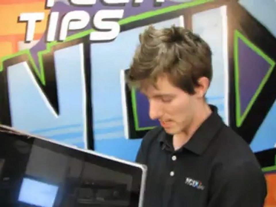 Samsung S27A970 27" PLS Panel 2560x1440 HD+ LCD Monitor Unboxing & First Look Linus Tech Tips