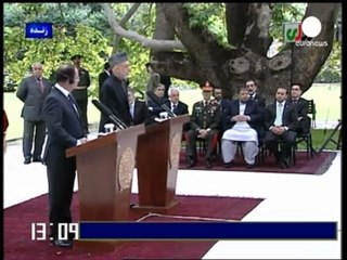 Hollande in Afghanistan: ritiro nostra decisione sovrana