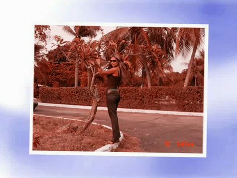 ТЫ КАК С ДРУГОЙ ПЛАНЕТЫ...НИ НА КОГО НЕ ПОХОЖА!