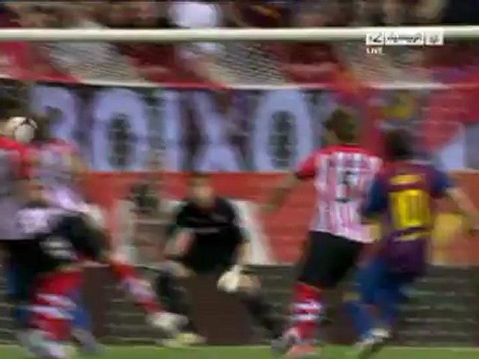 www.dailygoalz.com -  Messi chance