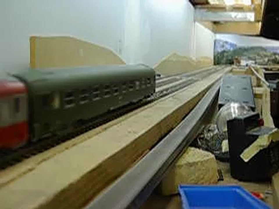 020 T Jouef + 5 voitures UIC-Y Roco