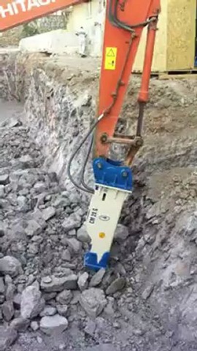 hydraulic hammer CMB