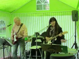 VEHICULES ANCIENS LES CALANDRES PETILLANTES (Mai 2012) CHALONS-EN-CHAMPAGNE suite....