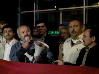 SİZ HANGİ ÜLKENİN BAŞBAKANI, GENELKURMAY BAŞKANI, EMNİYET MÜDÜRÜSÜNÜZ?