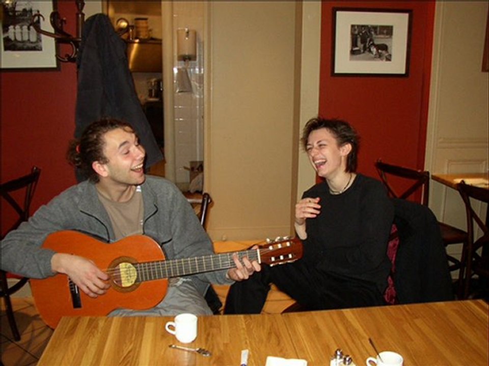 à ceux qui me font tenir debout