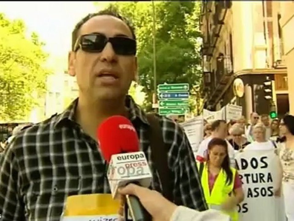 Exigen reabrir los casos de niños robados