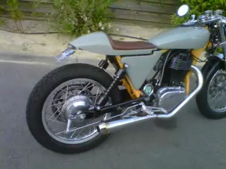 RYCA 3 .  ELLE  ROULE