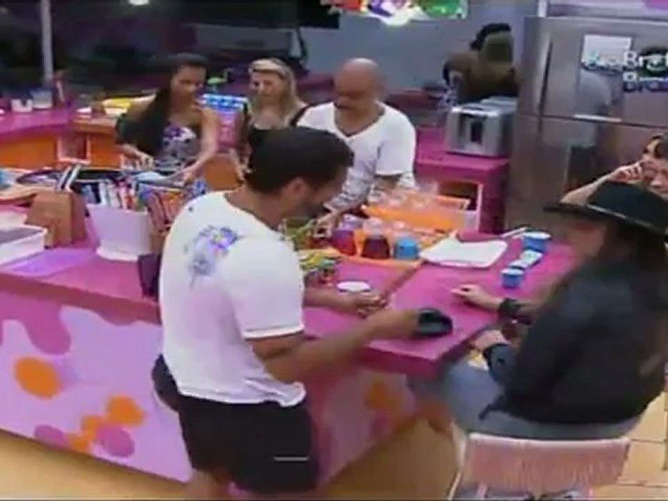 Monique e Jonas conversa na cozinha 05/03 parte 4