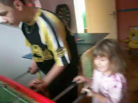 024.......MES PETITS ENFANTS DANS LA SALLE DE JEUX A EUX CHEZ MOI A LA MAISON