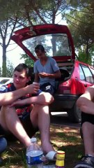 Kayoo ce tape un délire.