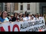 Napoli - Discarica Quarto, cittadini protestano nel centro di Napoli (26.05.12)