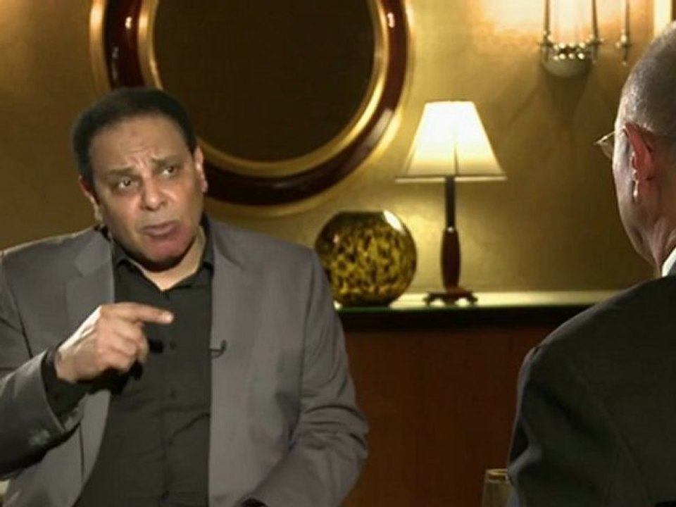 Talk to Al Jazeera - Alaa al-Aswany: 'Egypt, strong but paralysed'