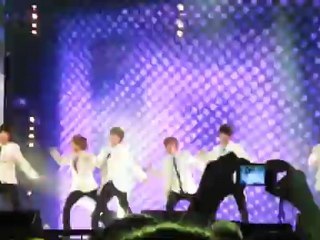 Exciting Highlights from Boyfriend's Fanmeet in Singapore! 🎉