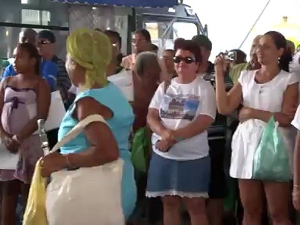 BRESIL: L'une des grandes caractéristiques de Salvador de Bahia et que cela chante, et danse tous le temps!! Mais alors TOUS LE TEMPS!